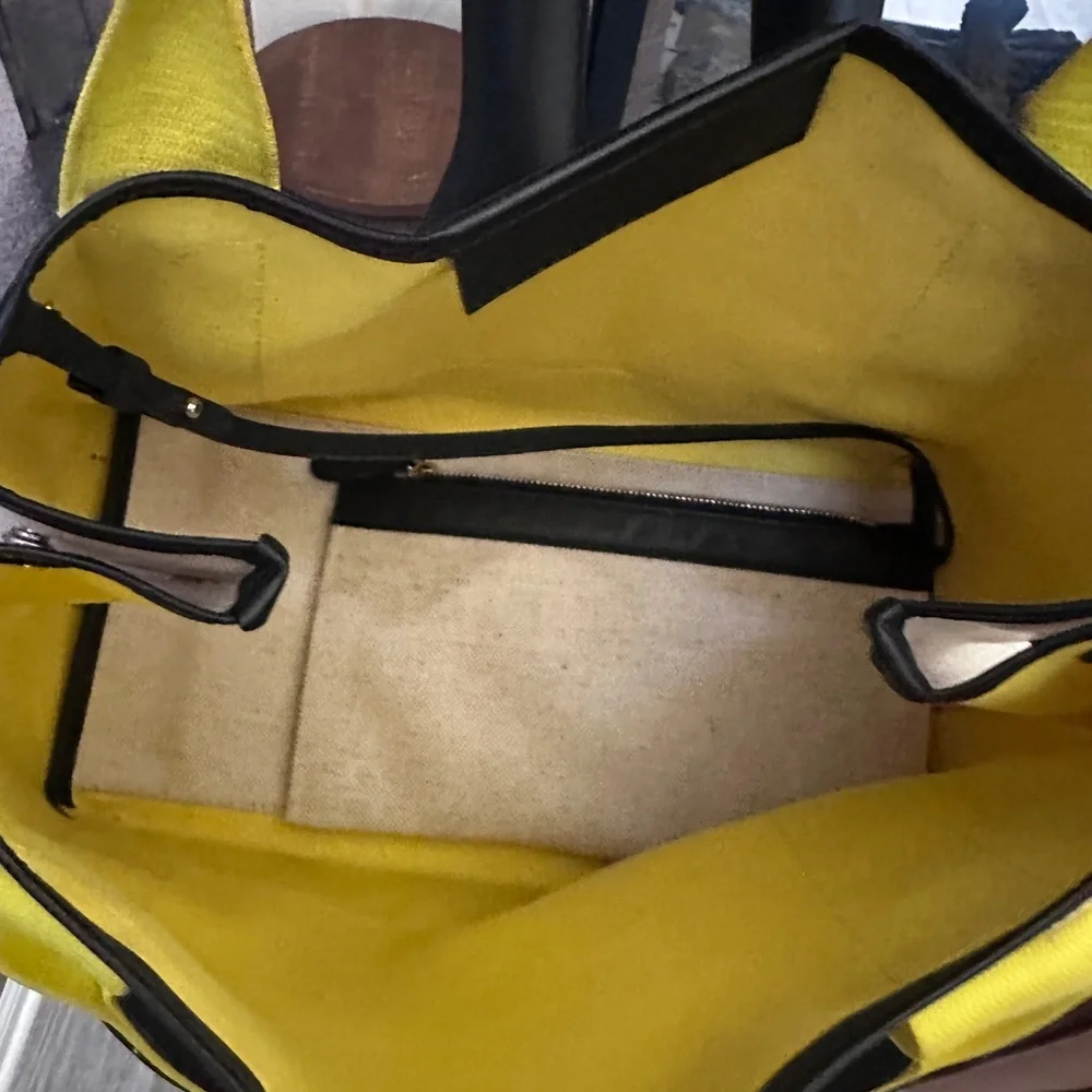 Balenciaga Beige and Yellow Tote - Picture 7 of 16